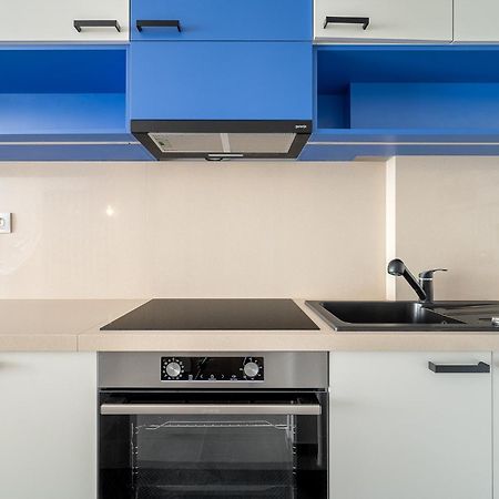 Newly Renovated!!! - Modern Apartment 10 Minutes From The Grand Boulevard بودابست المظهر الخارجي الصورة